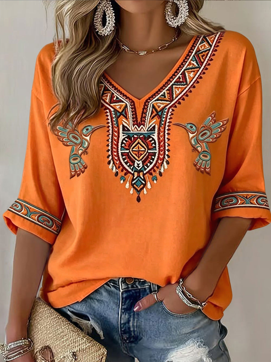 Women's Retro Indigenous Hummingbird Totem Art Casual T-Shirt