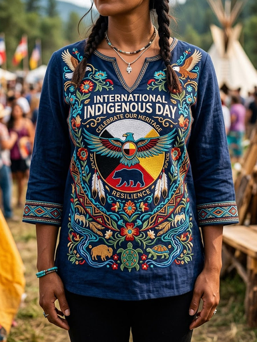 Women's Vintage Indigenous Eagle Totem Art V-Neck Top