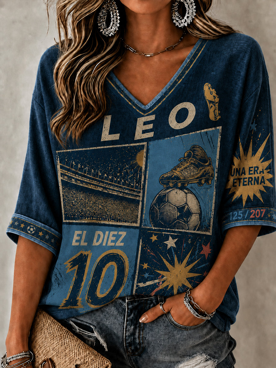 Camiseta de manga media con cuello en V, homenaje a la leyenda del fútbol femenino