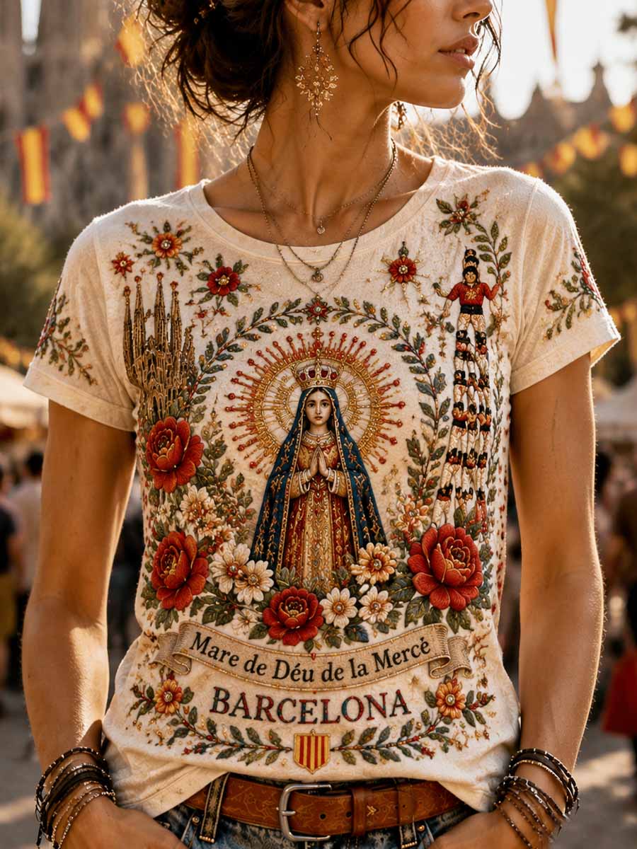 Camiseta estampada con diseño de la Virgen María de Barcelona para mujer