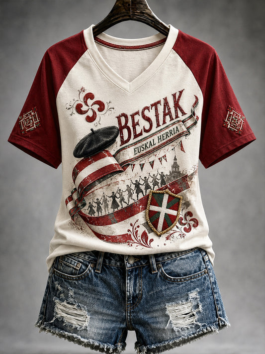 Camiseta de manga corta con cuello en V para mujer, País Vasco, España