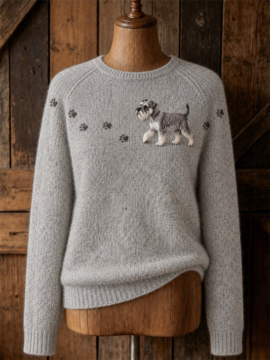 Mujer encantadora Schnauzer perro caminar y Paw Prints yugo imprimir suéter de cuello redondo